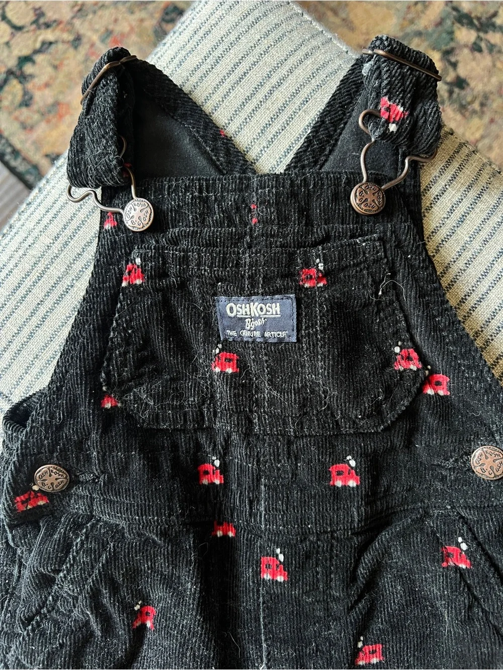 Like new OshKosh B'gosh black corduroy train overalls